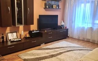 Apartament spațios, 2 camere decomandate, etaj 1, zona Piața Centrală - Poză 1