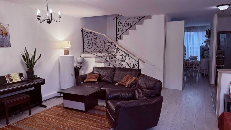 Casă duplex în zonă verde, aproape de VIVO și Metro - Poză 1