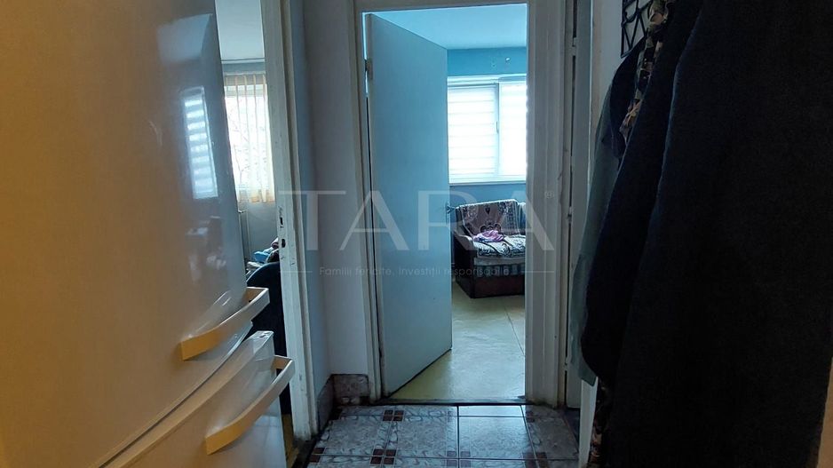 Apartament 4 camere decomandate, etaj intermediar, zonă excelentă. - Poză 6