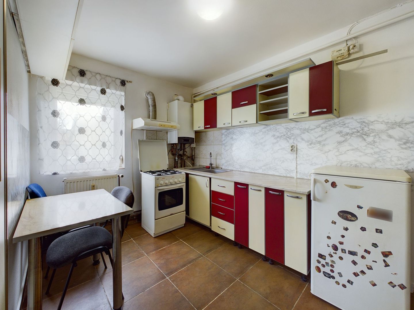 Garsonieră confort 1 zona Pârneava - Poză 3