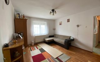 Apartament 3 camere | Etaj intermediar | Zona Micro 14 - Poză 2