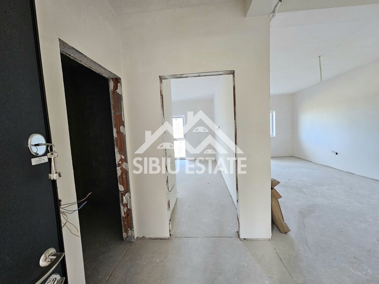 Apartament 2 camere, balcon cu boxa, parcare Nou - Poză 12