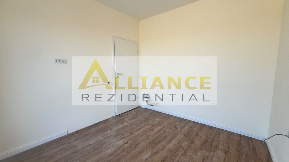 Casa Individuala - 4 camere - 300 MP TEREN-STR.MIORITA - Poză 9