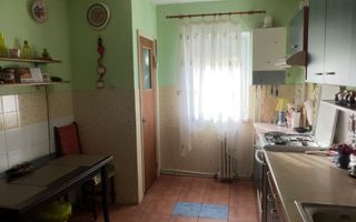 Apartament cu 4 camere de vanzare in Blaj - Poză 8