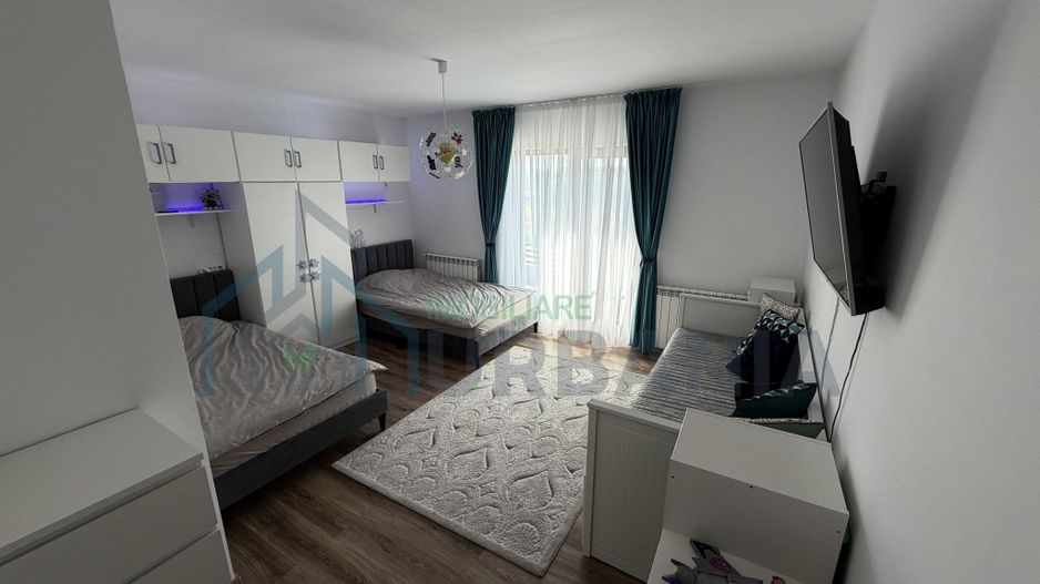 Casă de vânzare, 5 camere, mansardă, mobilată și utilată, Miroslava - Poză 9