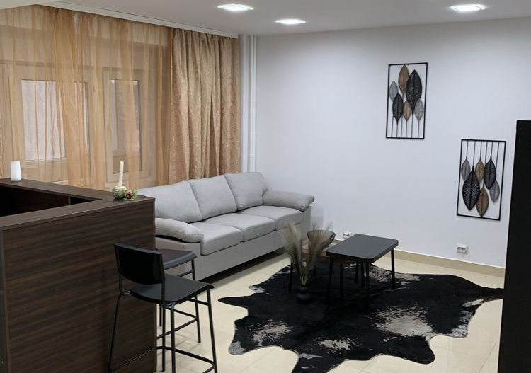 Apartament 3 camere de închiriat Timpuri Noi - Poză 1