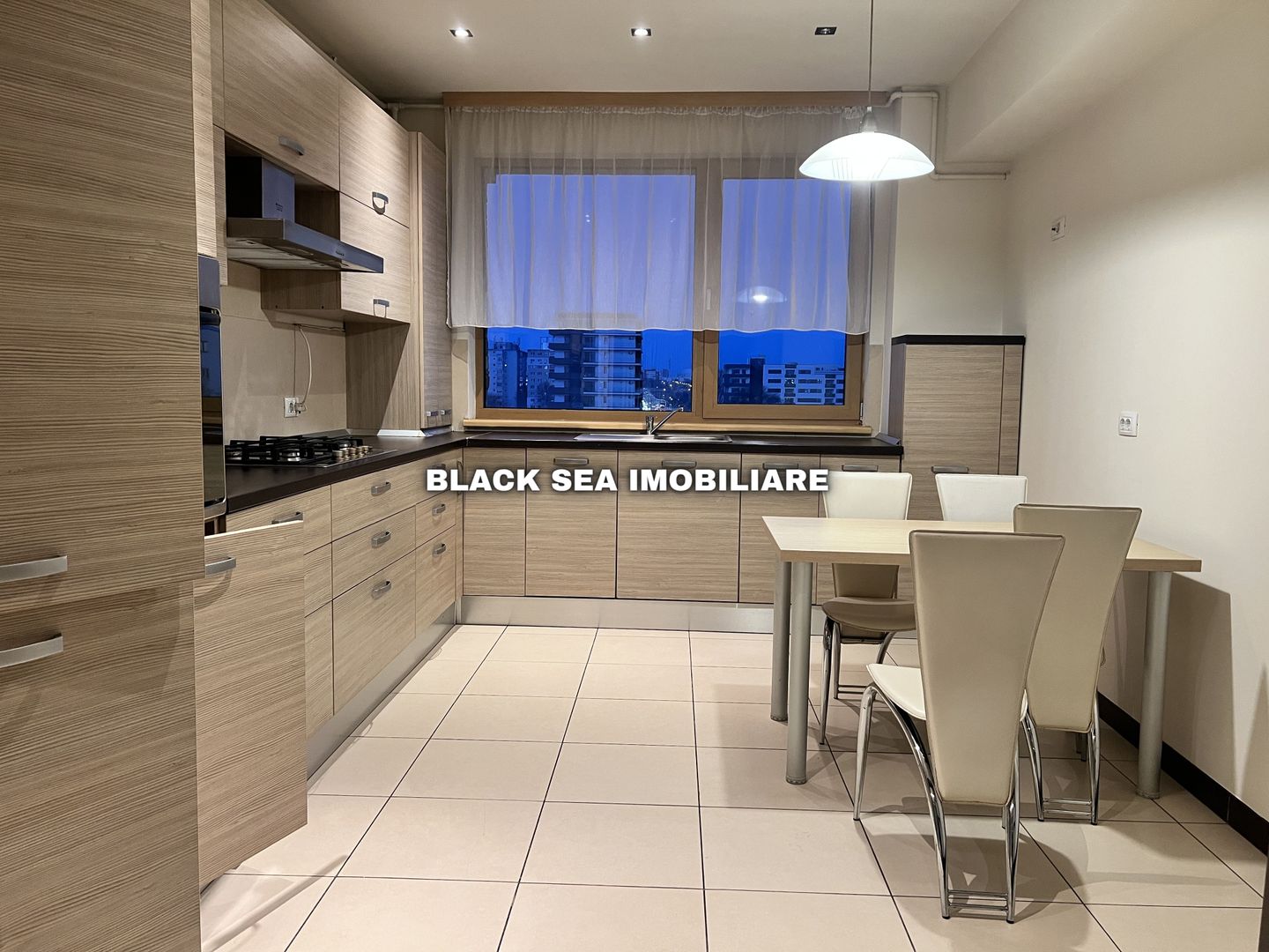 Apartament 3 camere spațios – KM 5, Constanța | Parcare subterană - Poză 4