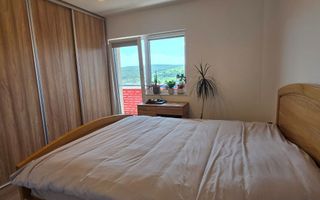 Apartament modern cu 3 camere, balcon generos și parcare subterană. - Poză 4