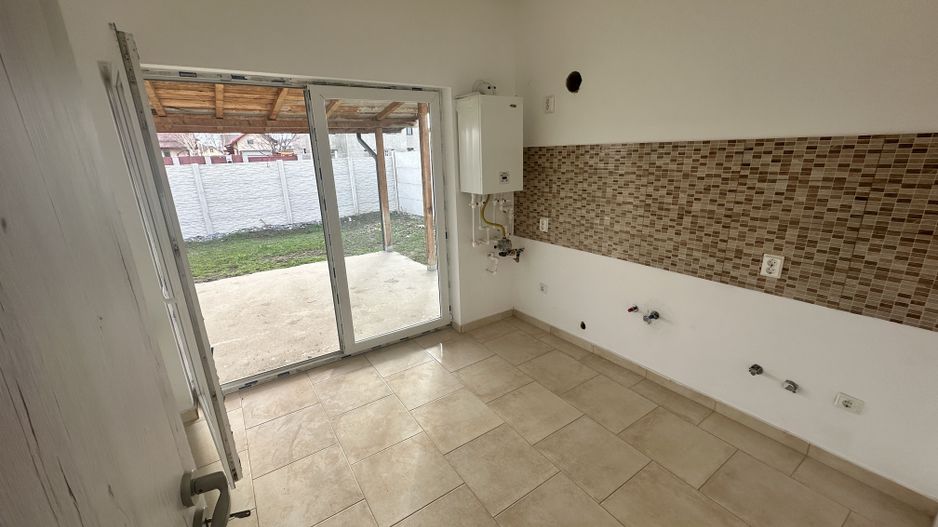 CASA INDIVIDUALA CRIZANTEMEI, PE PARTER, CURTE LIBERA 186 MP, COMIS 0% - Poză 7