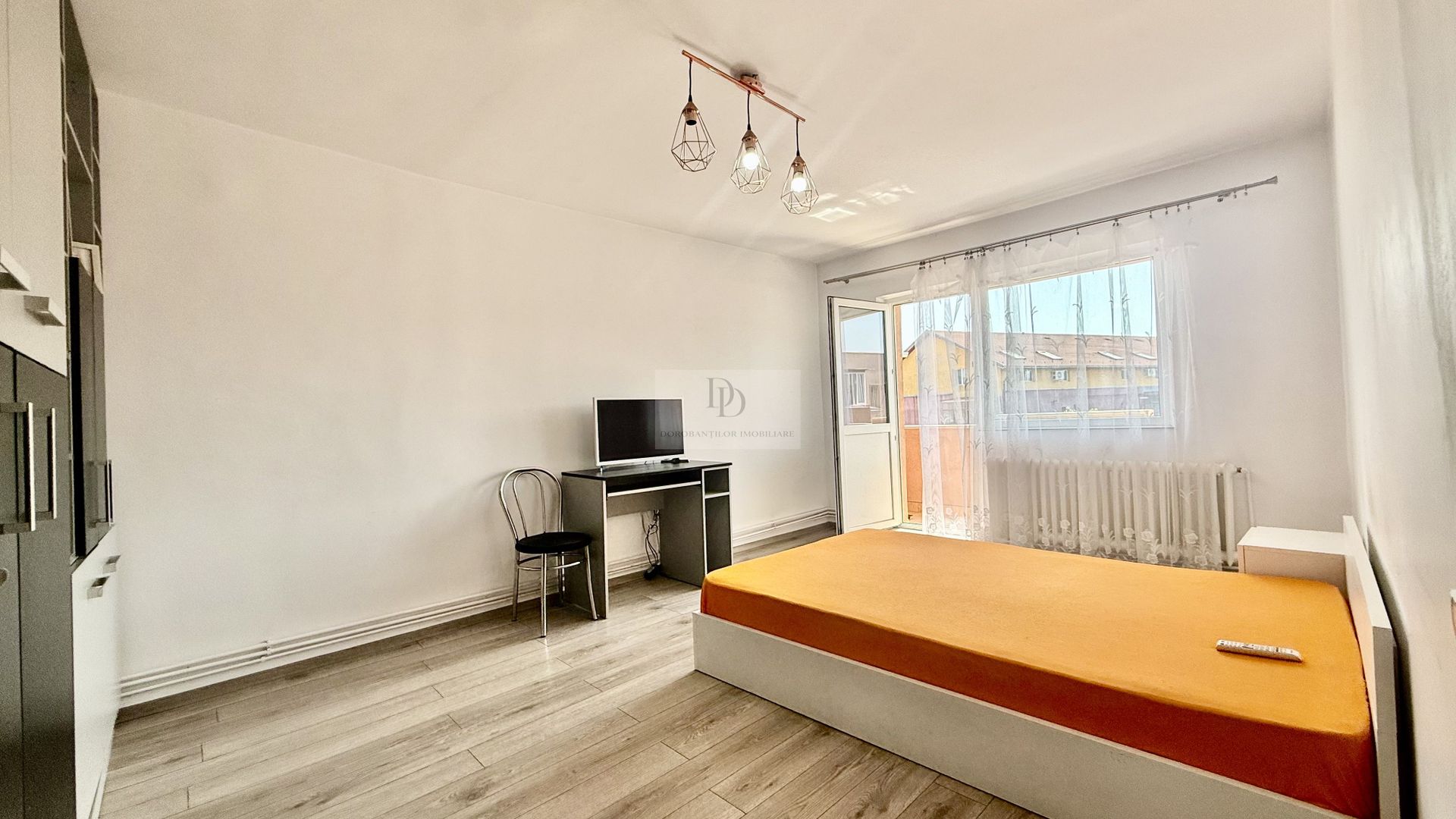 Apartament de inchiriat cu 3 camere decomandate-in Cartier Marasti - Poză 4