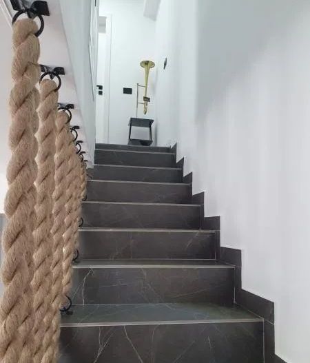 APARTAMENT TIP DUPLEX  ZONA PIATA SUDULUI - Poză 2