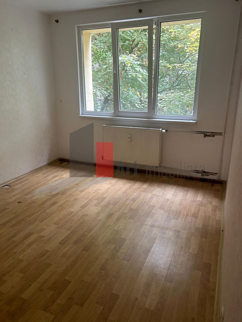 Vânzare apartament 4 camere decomandat Bd. Brâncoveanu - Izvorul Mureșului - Poză 4