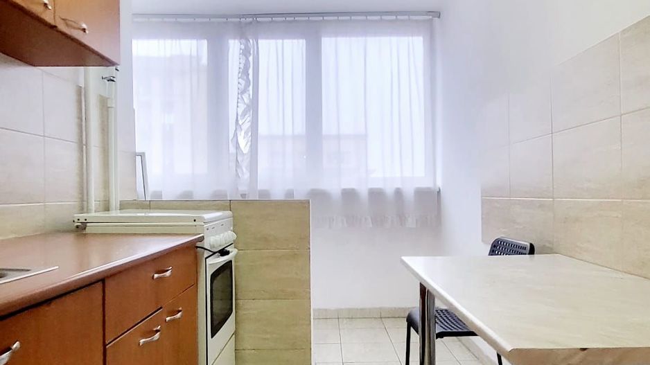 Apartament de două camere pe Magheru - Poză 3