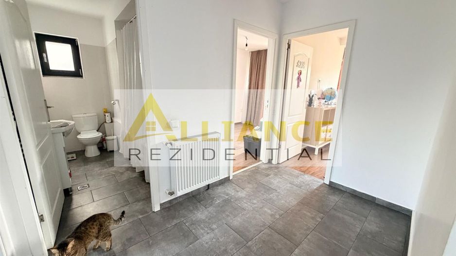 Casa tip duplex ~ 4 camere 2 bai ~ teren 200mp ~ 200m de bulevard - Poză 14