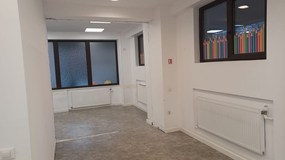 Spatiu 100 mp + 190 curte - Poză 4