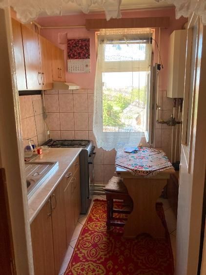 BRASADAS vinde ap 2 cam etaj 3/4 Carpați 1. - Poză 2