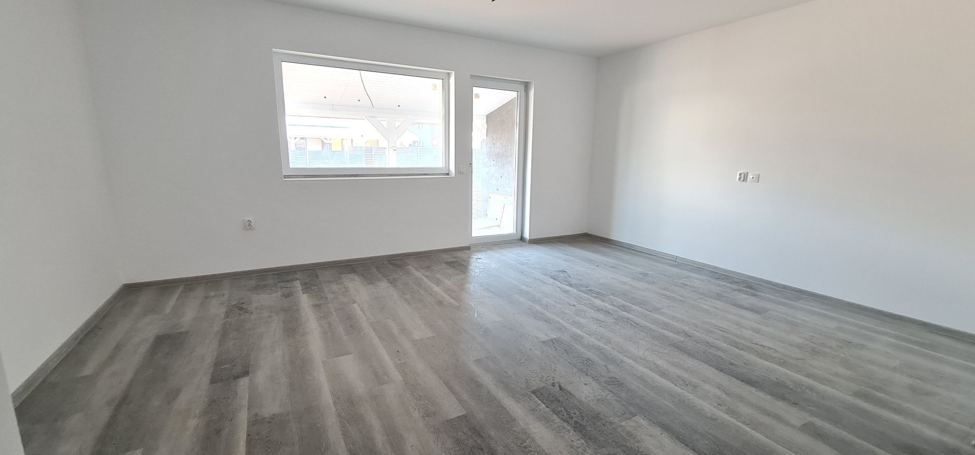 Casa finalizata intabulata in Cartier Izvor Tarlungeni Brasov - Poză 2