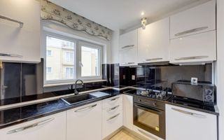 COSMOPOLIS - Apartament cu 3 camere, mobilat si utilat. - Poză 10