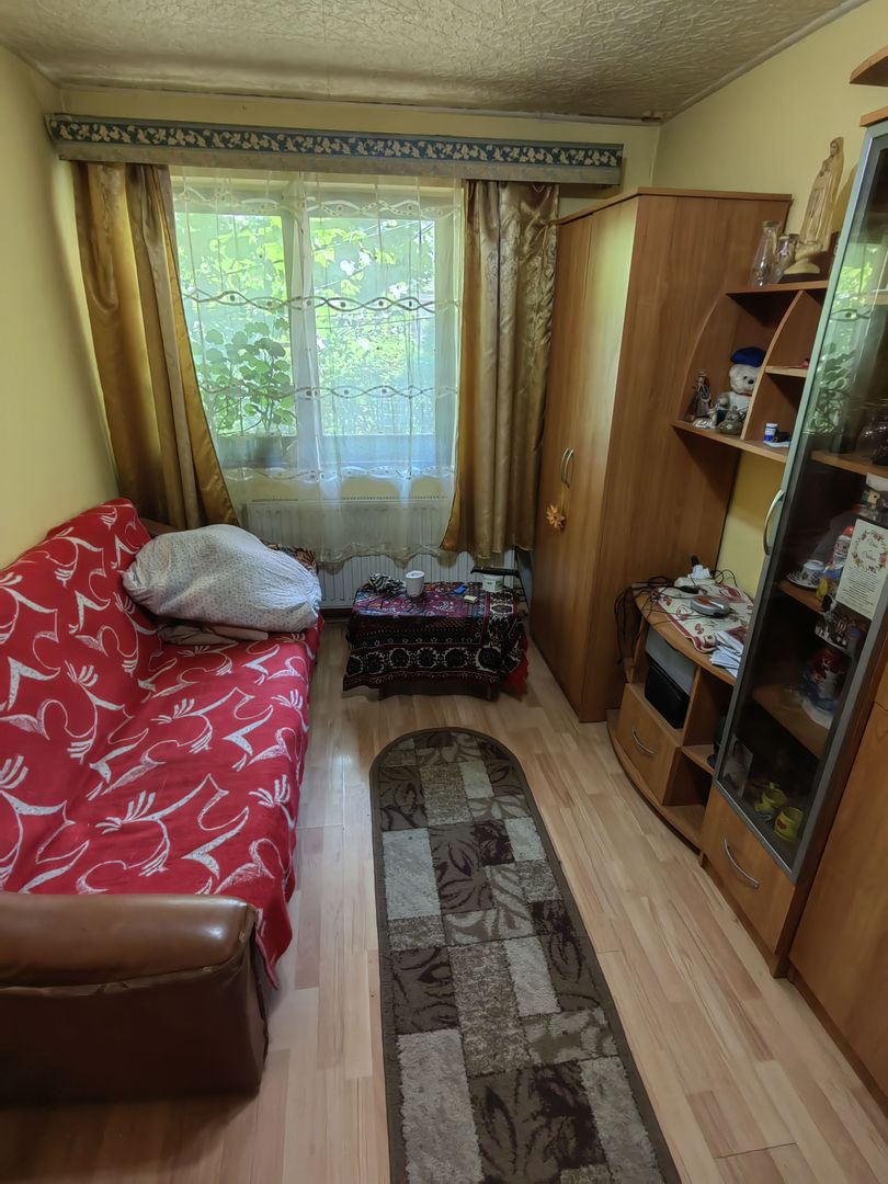 Apartament 3 camere 45 m² Romulus Cioflec - Poză 3