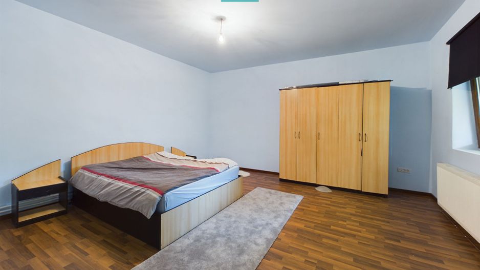 Casă cu 5 camere în Vladimirescu - Poză 6