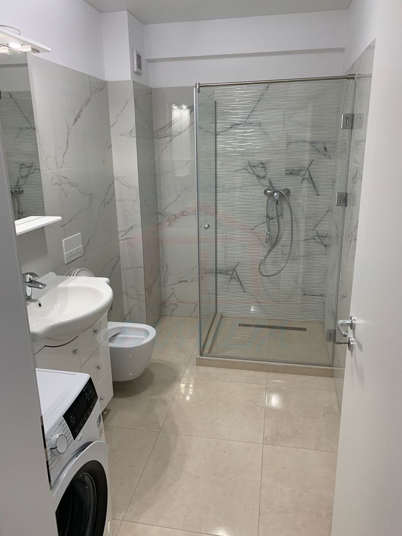 Inchiriem studio in Micro 17 , etaj 2 bloc ROKA, parcare privata, - Poză 9