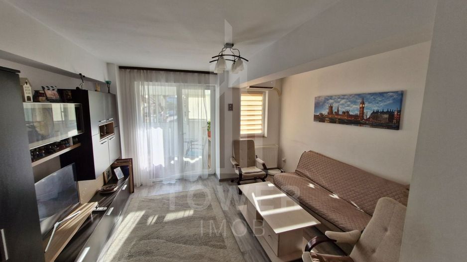 Apartament cu 3 camere - Frunzei - Poză 1