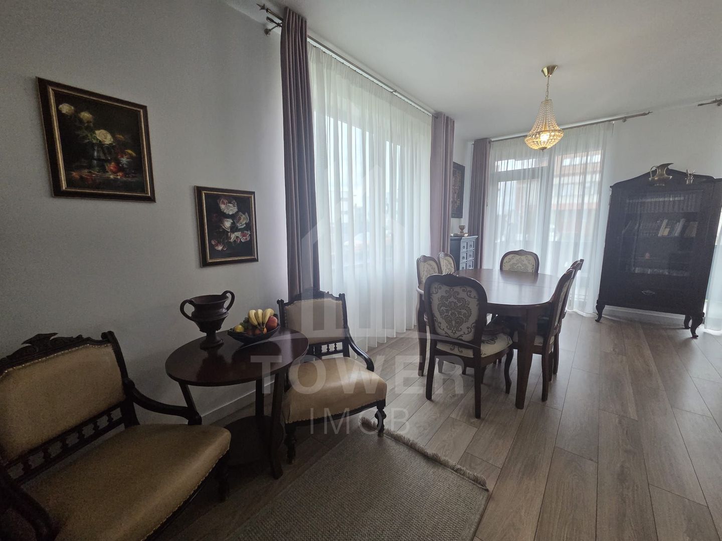 Apartament 3 camere de vânzare - Poză 2