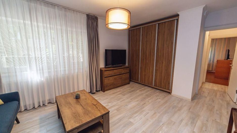 AP. 2 CAMERE TIMPURI NOI, LOC PARCARE, METROU 7 MINUTE, MODERN - Poză 3