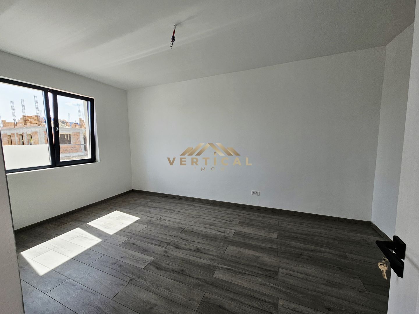 Casa 3 camere in centrul comunei Berceni - Poză 10