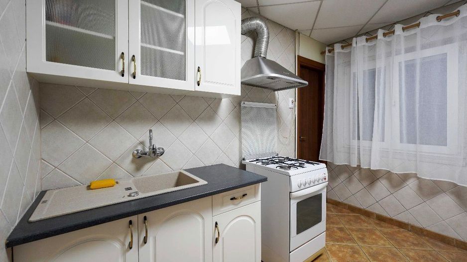 AP. 2 CAMERE VITAN, BUCATARIE INCHISA, RENOVAT, MOBILAT/UTILAT - Poză 7