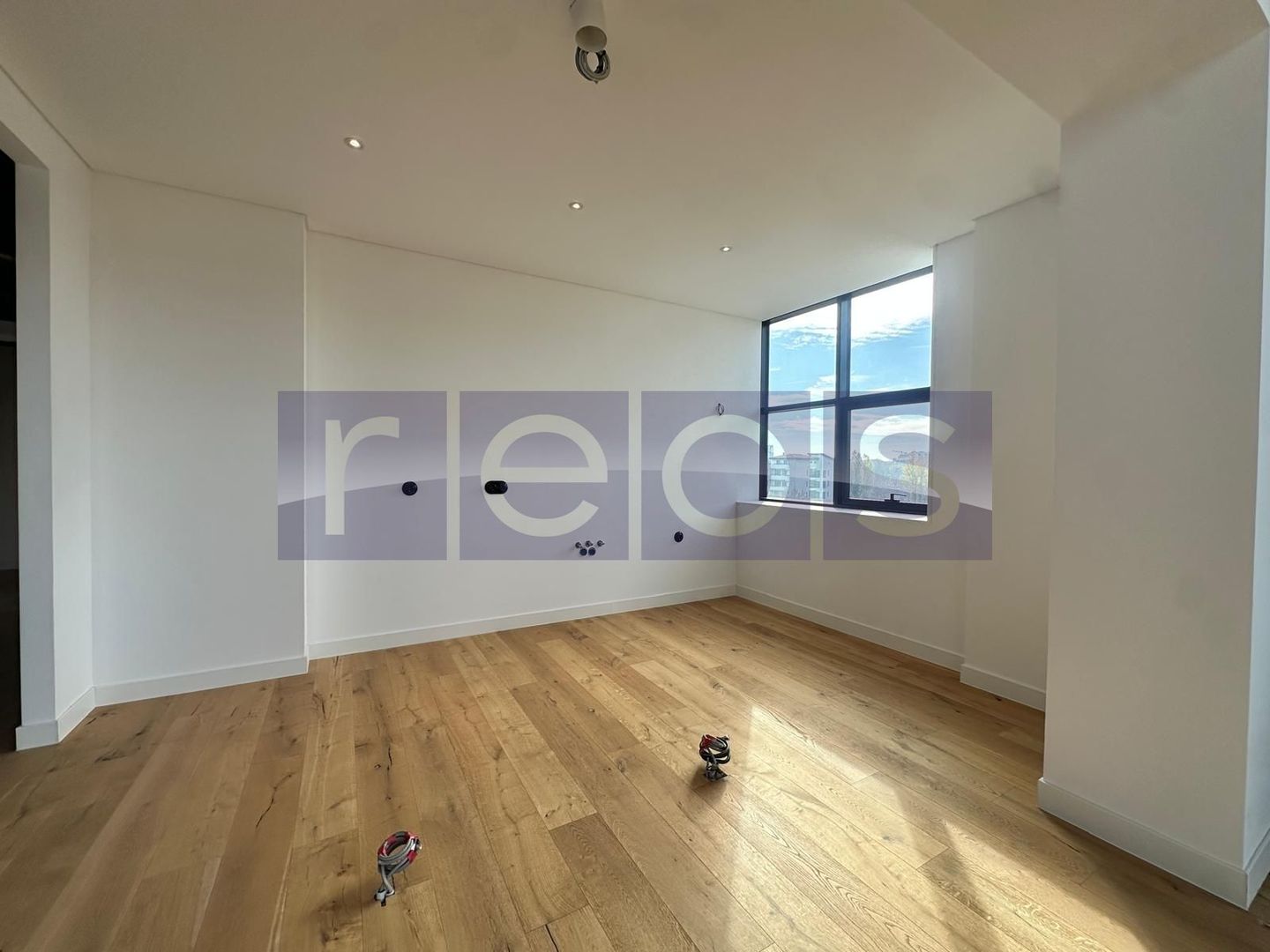 DE VANZARE PENTHOUSE 200MP | 4 CAMERE | DESIGN DEOSEBIT | FINISAJE LUX - Poză 12