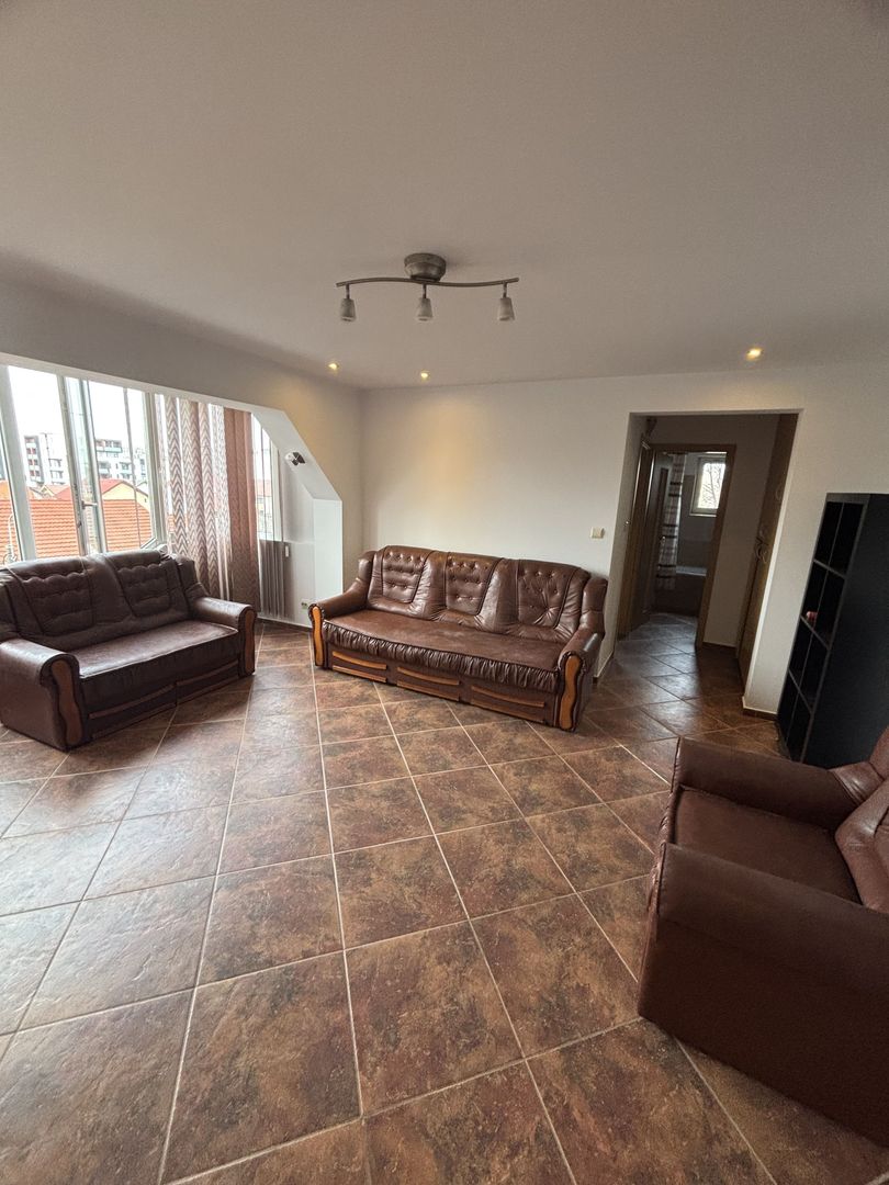 Apartament 3 camere de închiriat zona Aradului - Poză 16