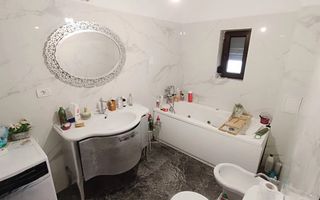 Vanzare vila rustica - 250 mp - Frumusani - Poză 10