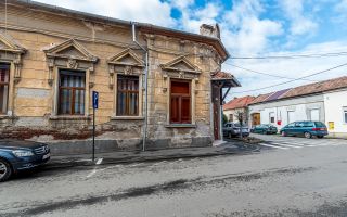 Apartament cu 3 Camere la Casă pe Strada I.L. Caragiale, Arad - Poză 8