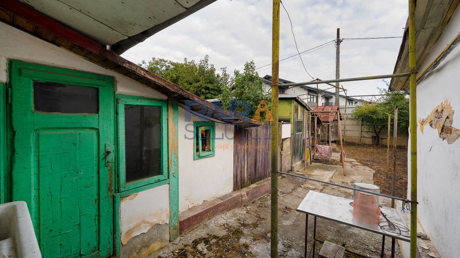 Casă în Roman, din cărămidă - Poză 19