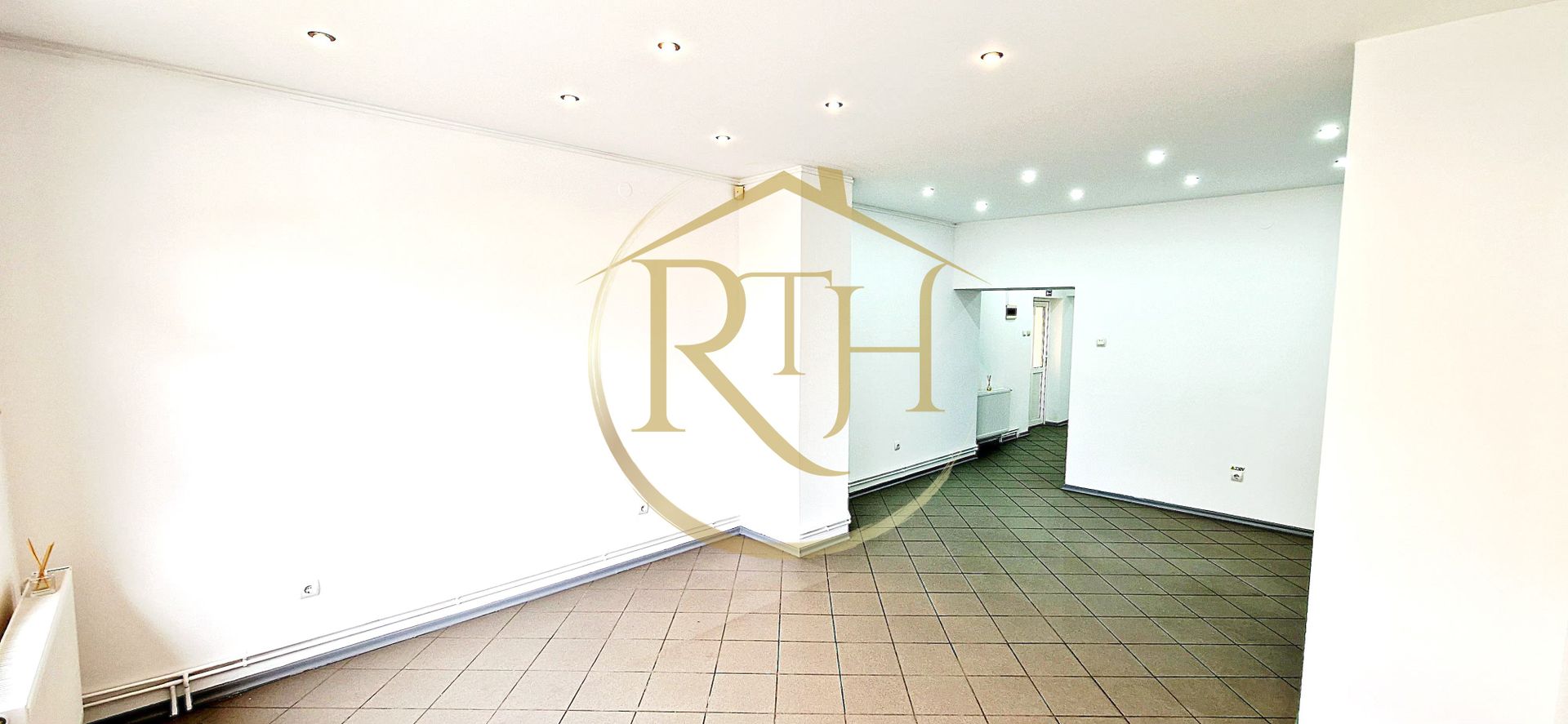 Spațiu comercial/birouri de închiriat – vad comercial excelent – zona Bălcescu - Poză 4