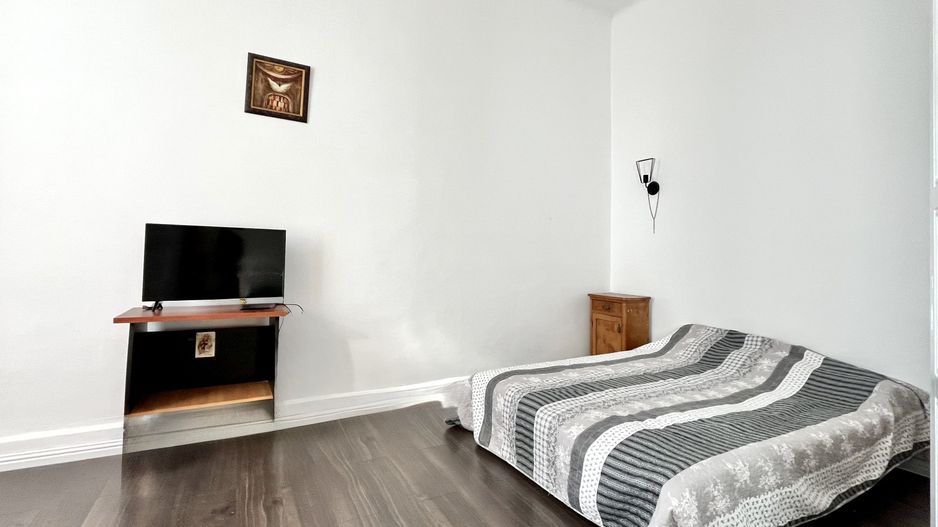 Un apartament care îți oferă orașul la un pas și vedere la Bega - Poză 6