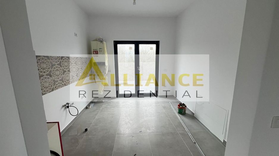 Casa parter -3 camere- Incalzire in pardoseala - Comuna Berceni - Poză 6