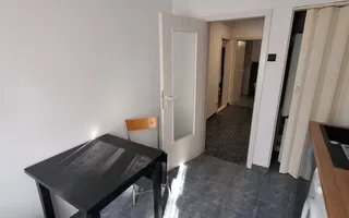 Medicina, etaj 3, CENTRALA, renovat recent - Poză 19