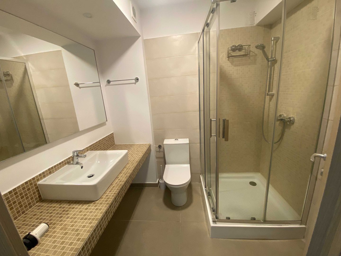 Garsoniera moderna, 9 minute metrou Politehnica, bloc nou - Poză 6