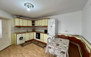 Casa de vacanta spatioasa de vanzare 6 dormitoare in Gura Humorului - Poză 14