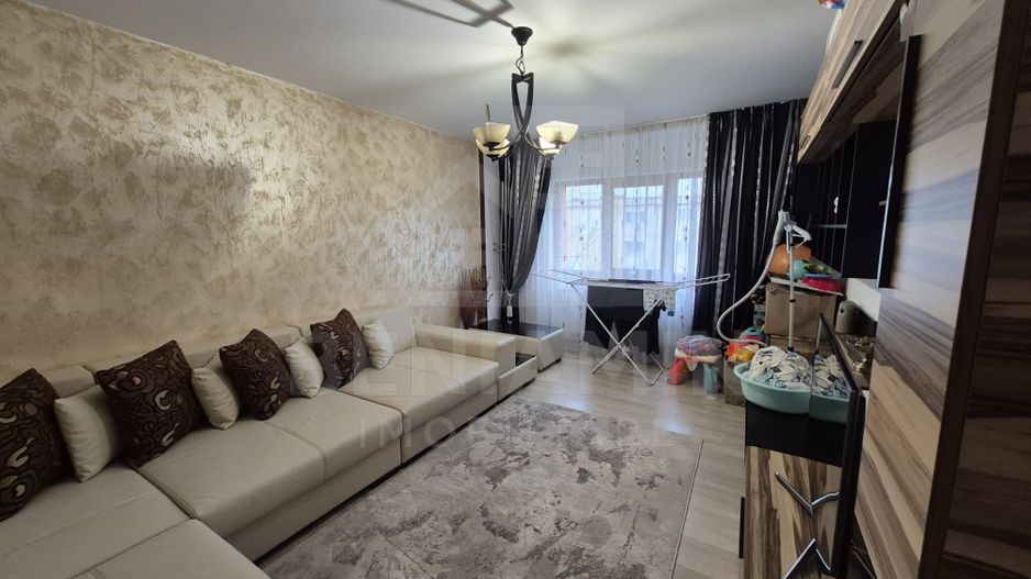 3 camere-etaj 4-68MP- Centrala Termica-Aer Conditionat-zona Ciuperca - Poză 1