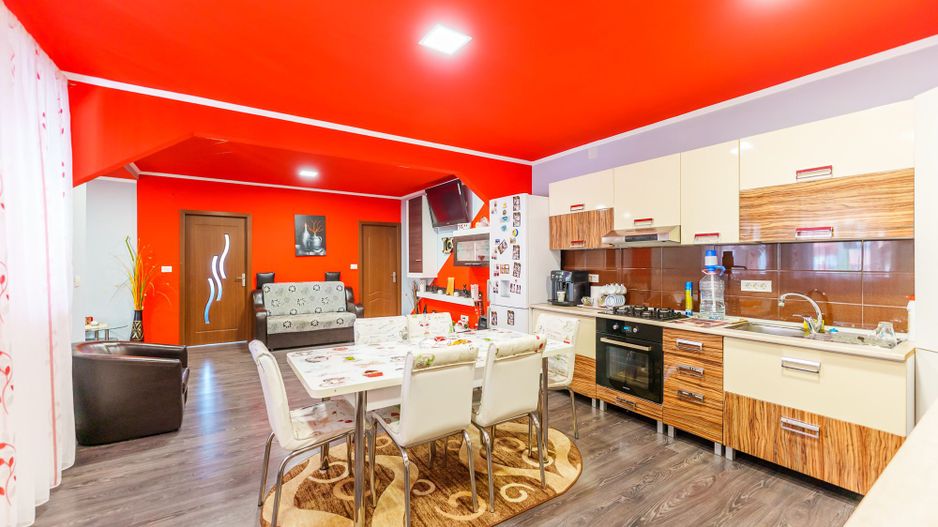 Casă spațioasă la sol în Macea - Poză 10