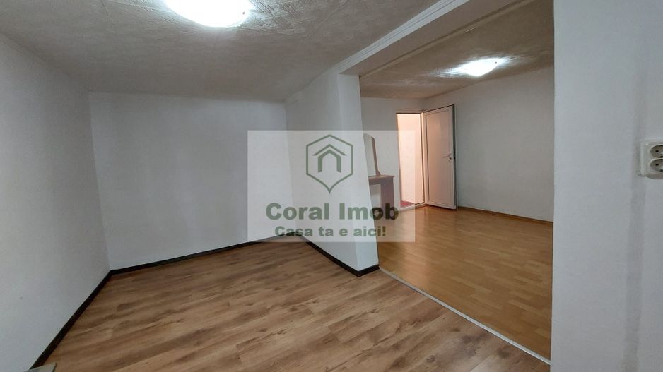 Vanzare Casa cu curte individuala, Colentina, 4 camere, garaj - Poză 11