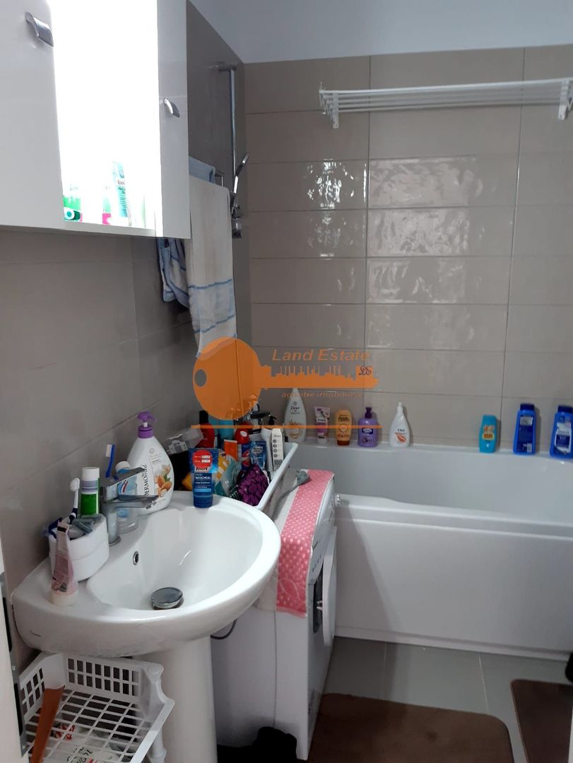 Apartament 2 camere Uverturii Centrala Propie + Terasa - Poză 11