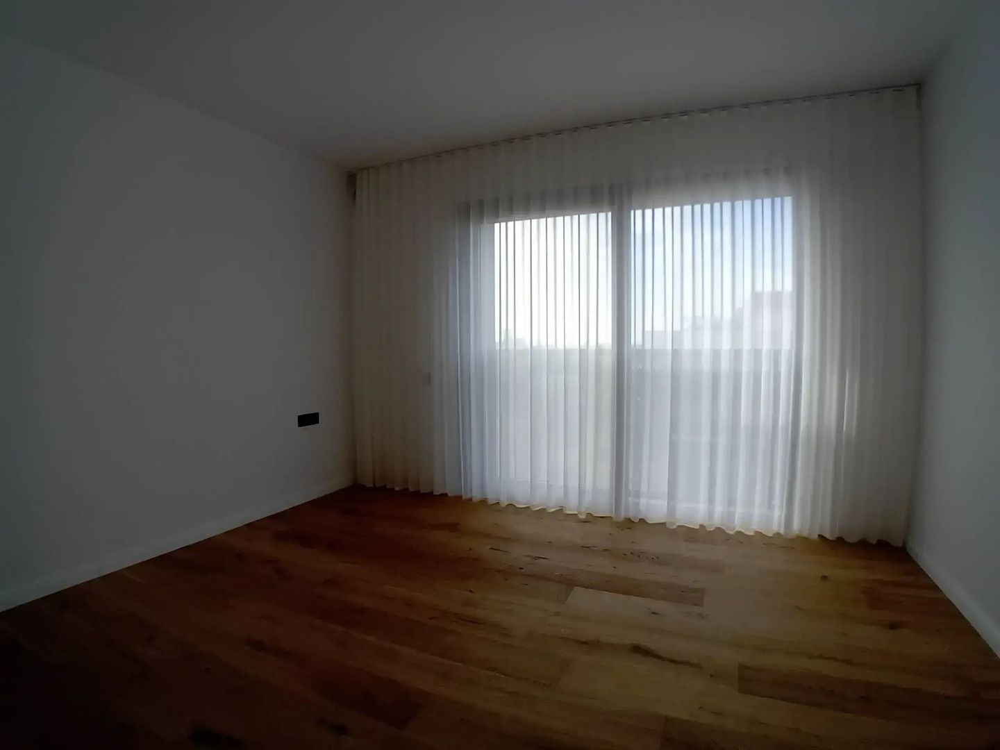 Apartament spatios 3 camere tip duplex I Zona Baneasa - Aerogarii - Poză 9