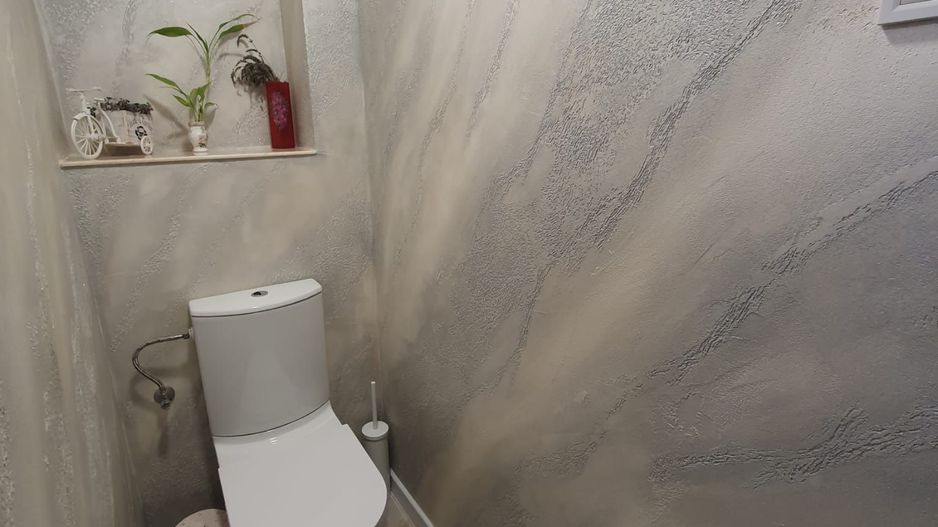 Casa renovata complet – zona Mall – - Poză 3