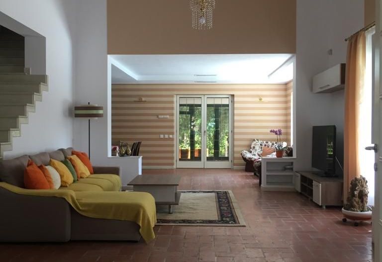 Vila spatioasa de inchiriat | gradina generoasa si piscina |Pipera - Poză 4