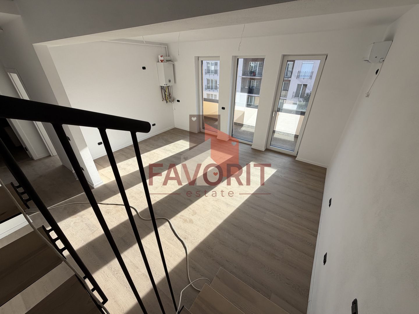 Comision 0%. Etaj 2. Apartament pe 2 nivele. 2 locuri de parcare - Poză 3