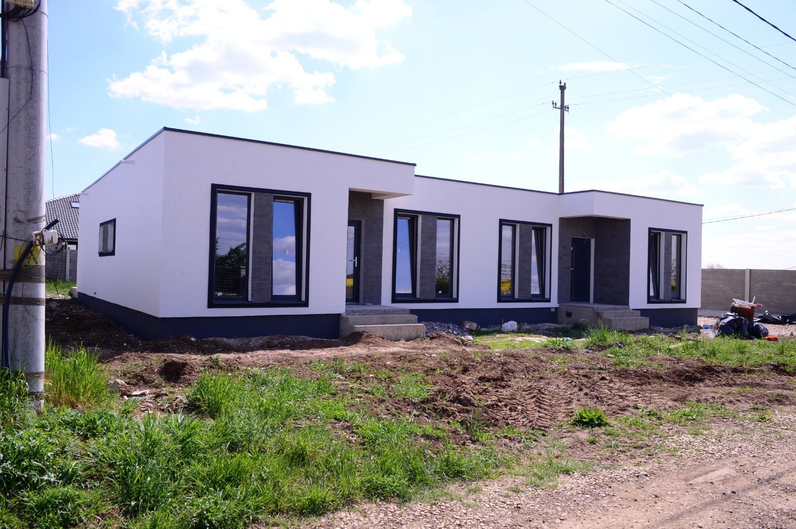 Sanandrei, Duplex pe PArter , 3 Dormitoare, 2 bai, Dresing, Perete Dublu - Poză 2